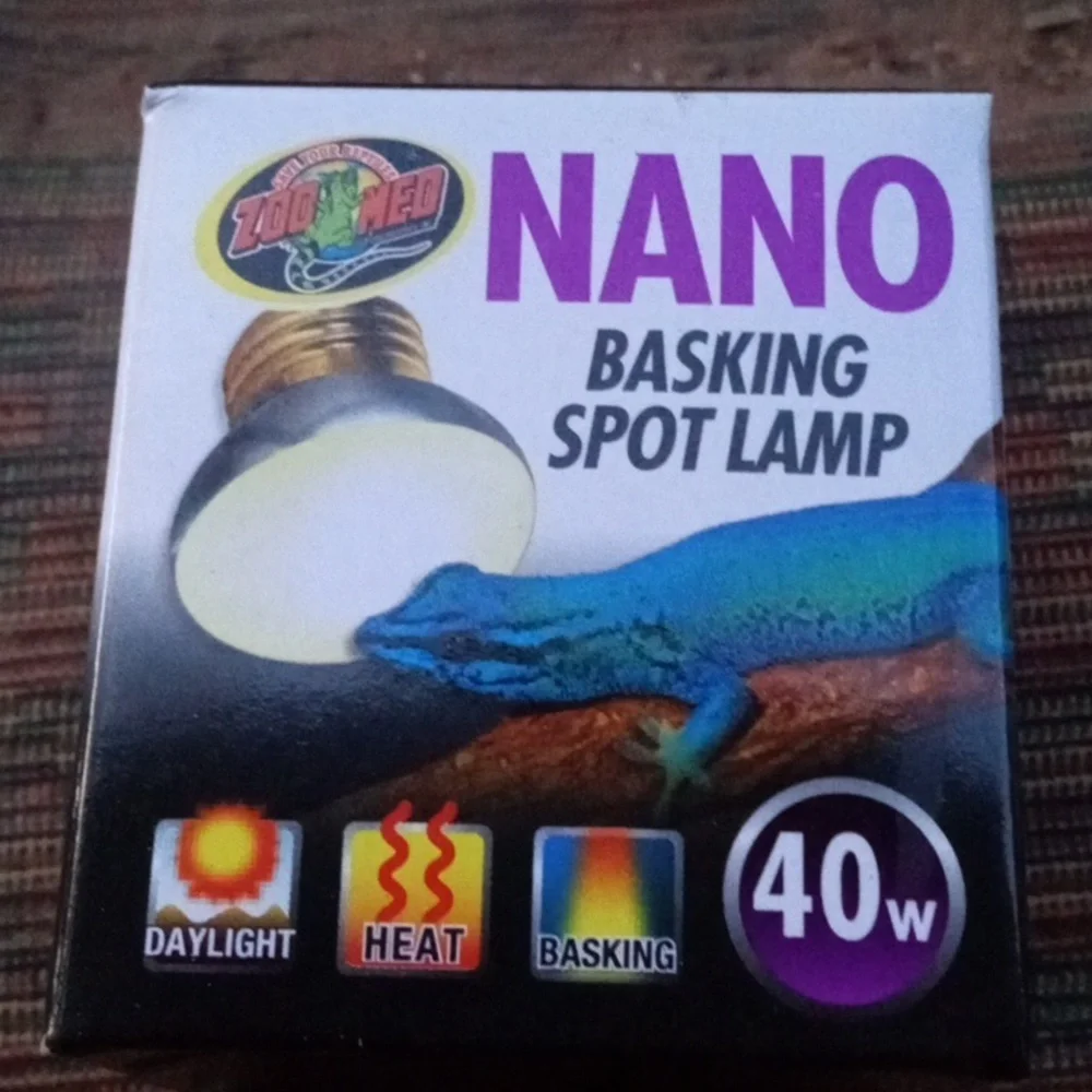New! ZOOMED 2 Nano 40w Basking Bulbs + 2 Nano 40w Heat Emitter Blubs.